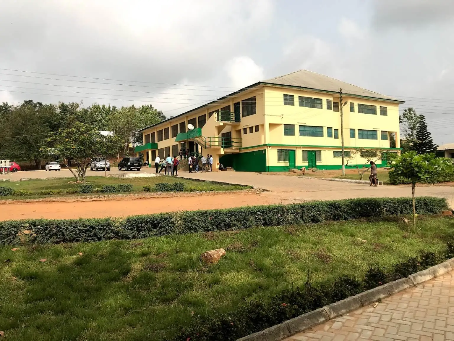 Oyoko Methodist Senior High School: Academics and Requirements