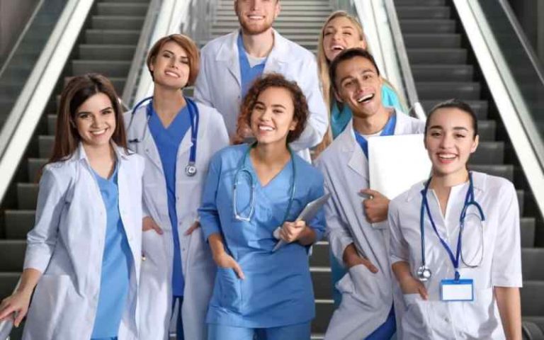 30 Medical School Scholarships for International Students