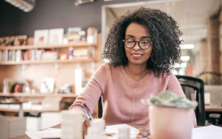 4 Most Common Reasons Why People Lose Scholarships