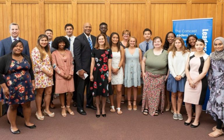 The Comcast Leaders and Achievers Scholarship