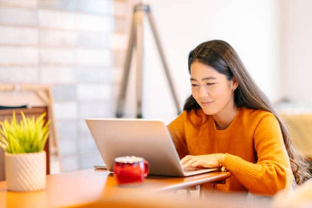 $10,000 Hach & Rose Scholarship