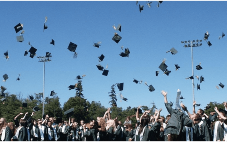 High School Freshman Scholarship Guide