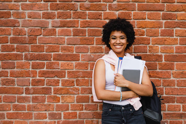 15,500 IE Foundation Digital Scholarships
