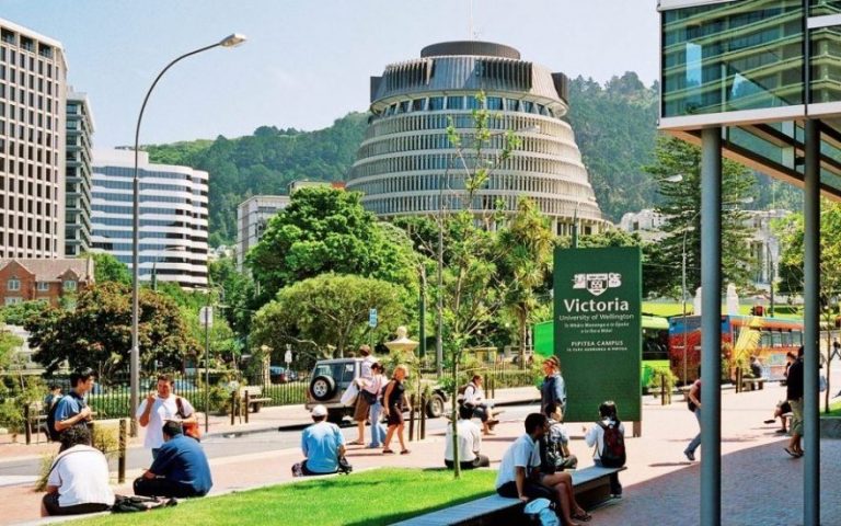 Laurie Cameron Scholarship in Victoria University of Wellington