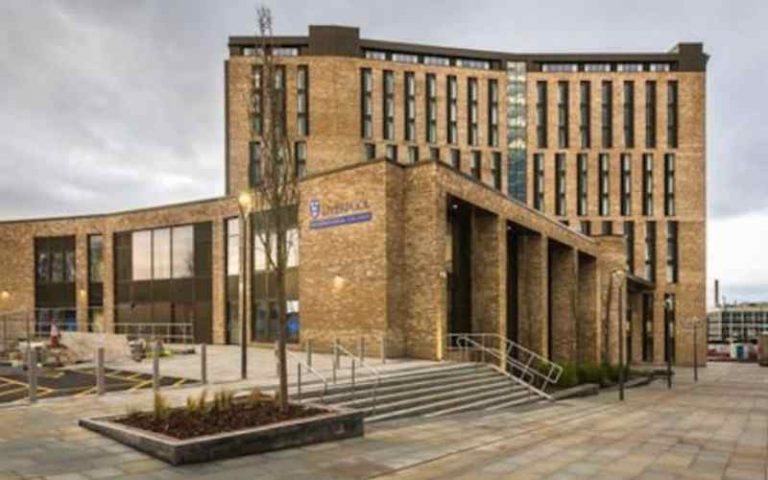 Liverpool International College (LIC) Scholarship