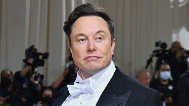 How old is Elon Musk