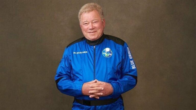 How old is william shatner