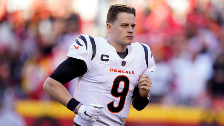 How old is Joe Burrow?