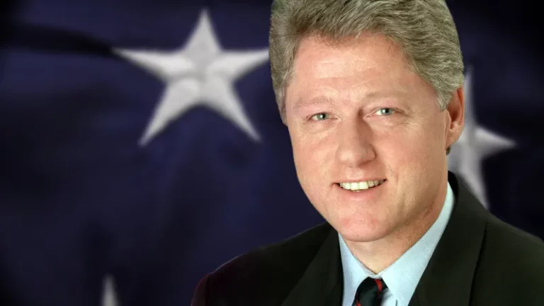 how old is bill Clinton?