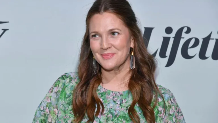 how old is drew Barrymore