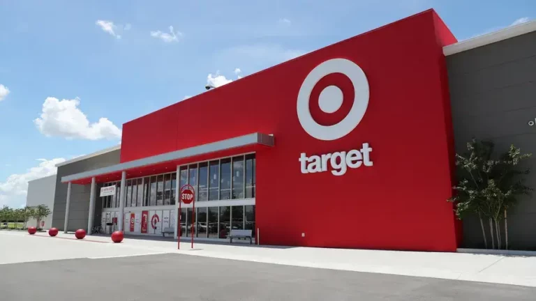 how old do you have to work at target?